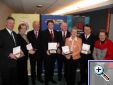 vlnr:Hans-Peter Mayer, Avril Doyle, MdEP Irland, Jacques Santer, MdEP Luxemburg, Ivan Myklos, slowakischer Finanzminister, Peter Jungen MIT Deutschland, Lisbeth Gr�nfeld-Bergmann, MdEP Schweden, Paul R�big, MdEP �sterreich