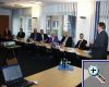 Gesch�ftsf�hrer Dr. K�nig stellt die Firma Vilomix vor.