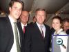 Wolf Menzel (Oldenburg/Springe) und Isabel Herlemann (Essen i.O.) mit dem nieders�chsichen Ministerpr�sidenten Christian Wulf beim traditionellen Gr�nkohlessen in der Landesvertretung Niedersachsen.